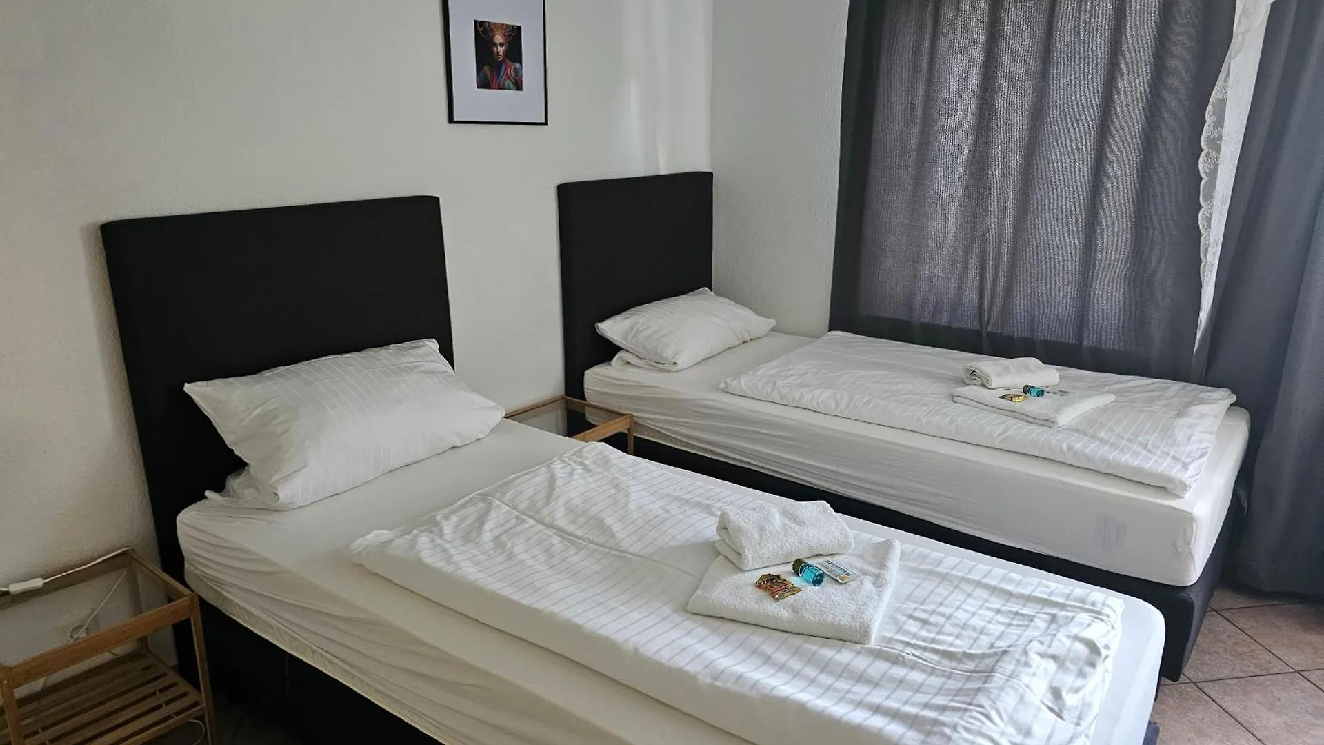 Haus99 Budget Pension & Apartments Fuerth Germany