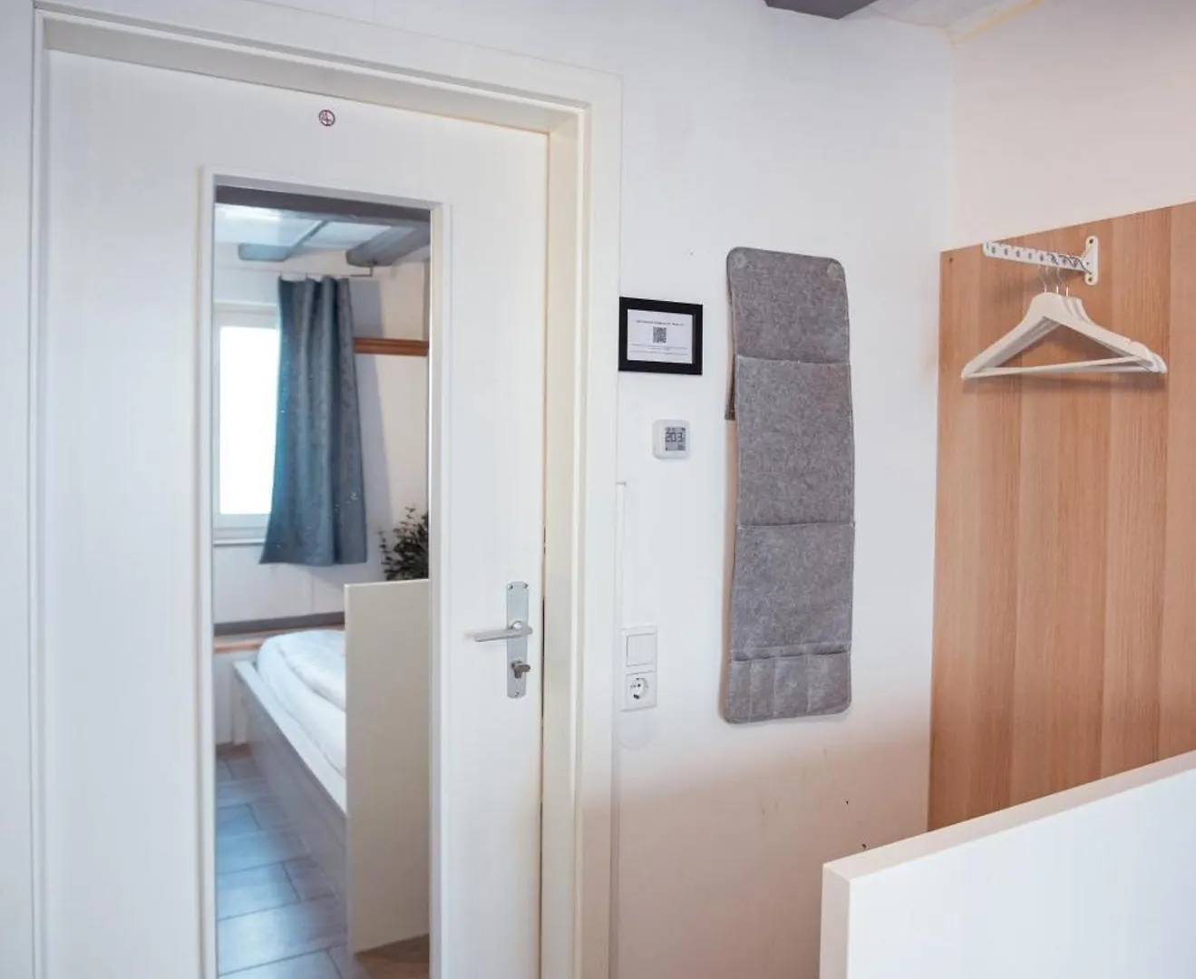 Haus99 Budget Pension & Apartments Fuerth
