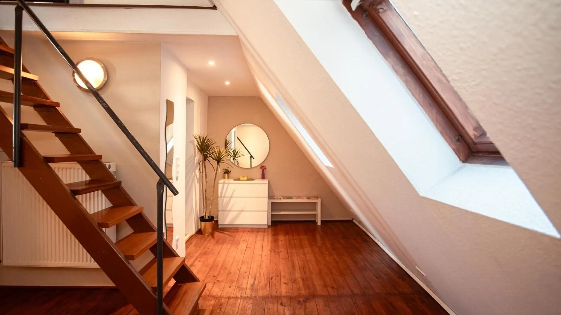 Haus99 Budget Pension & Apartments Fuerth Germany