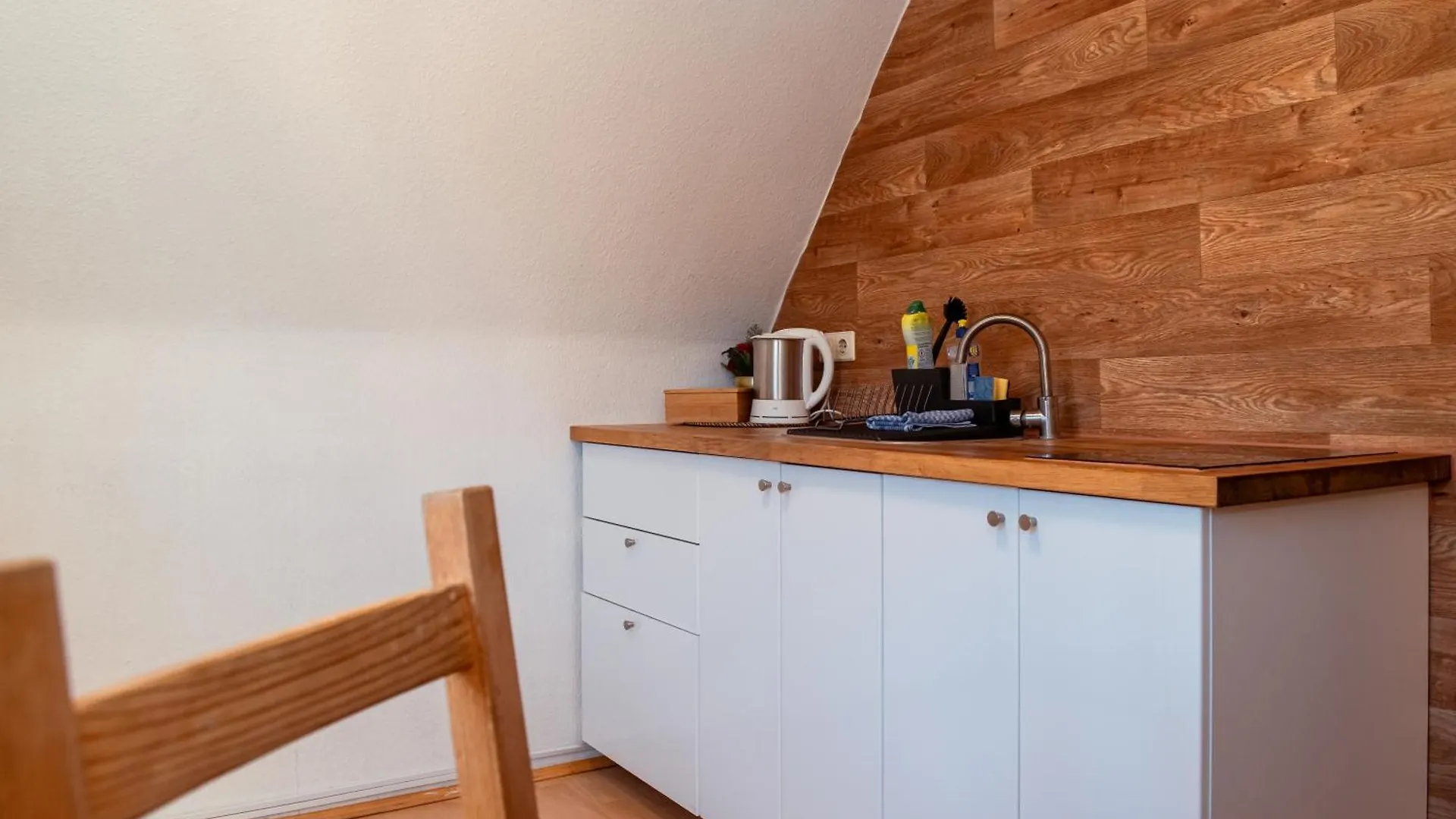 Haus99 Budget Pension & Apartments Fuerth