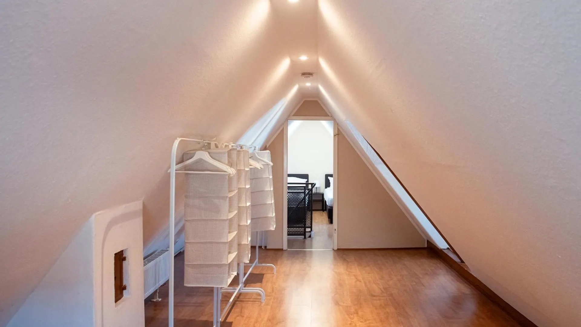 Haus99 Budget Pension & Apartments Fuerth