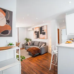 https://apartamento-la-tana-centro.es-andalucia.com