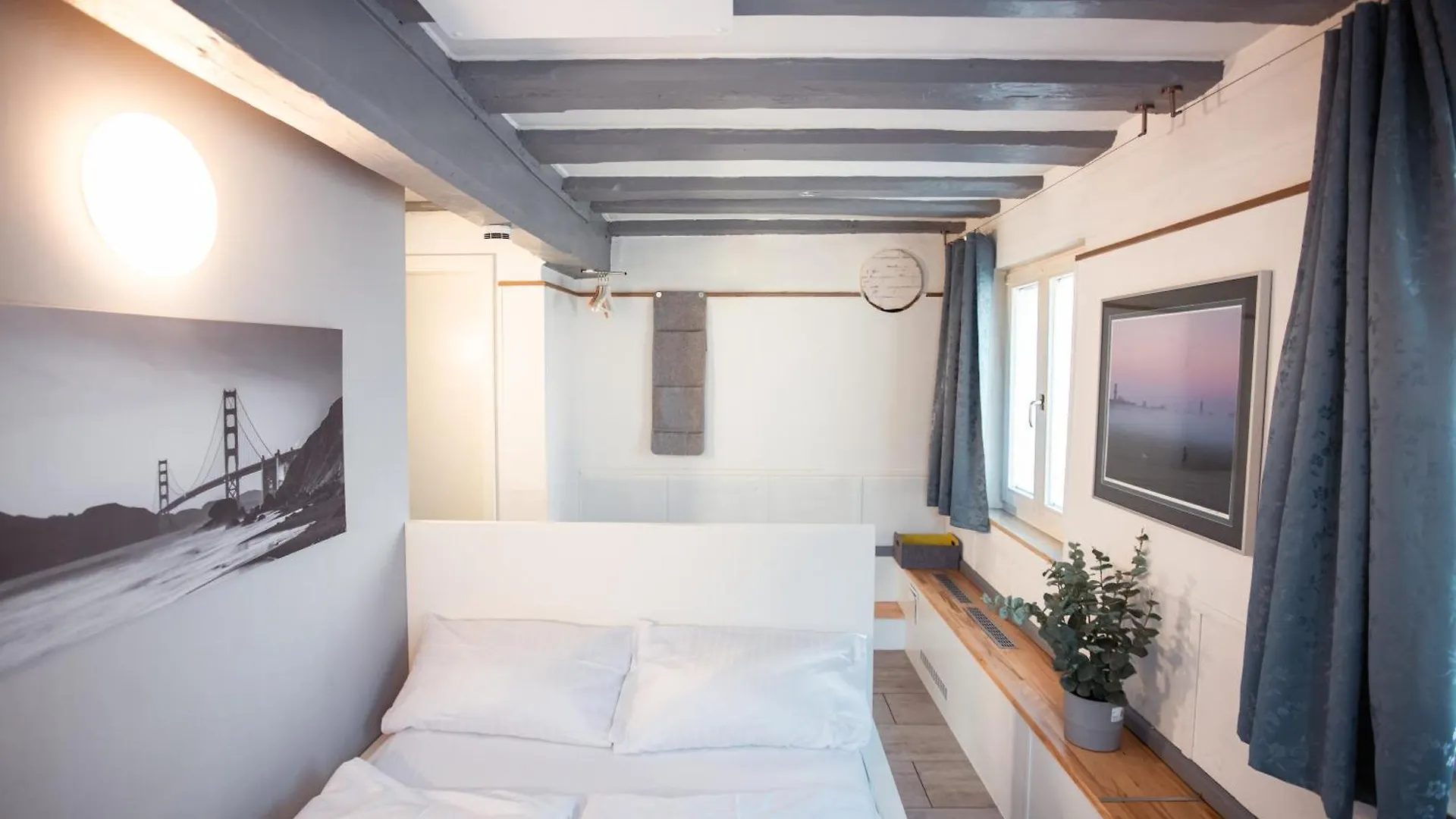 Haus99 Budget Pension & Apartments Fuerth